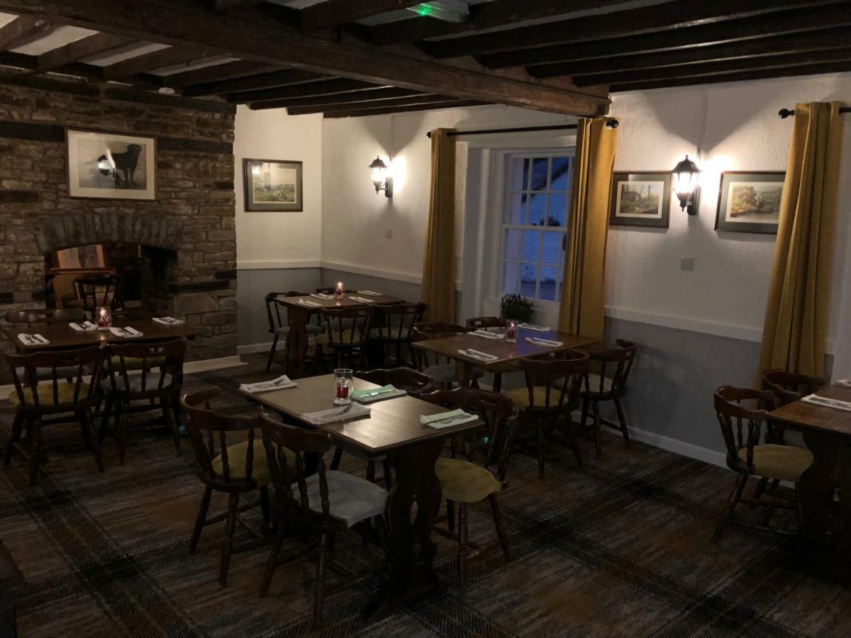 Hotel The Griffin Llyswen à Brecon Extérieur photo