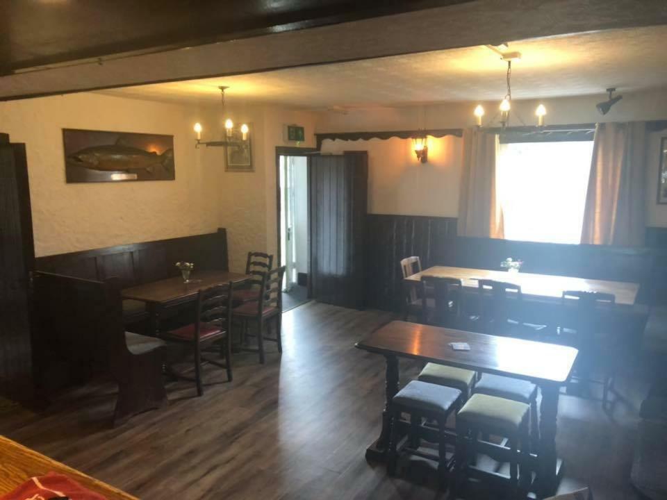 Hotel The Griffin Llyswen à Brecon Extérieur photo